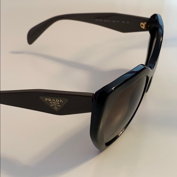 Sunglasses - Picture 2 of 7